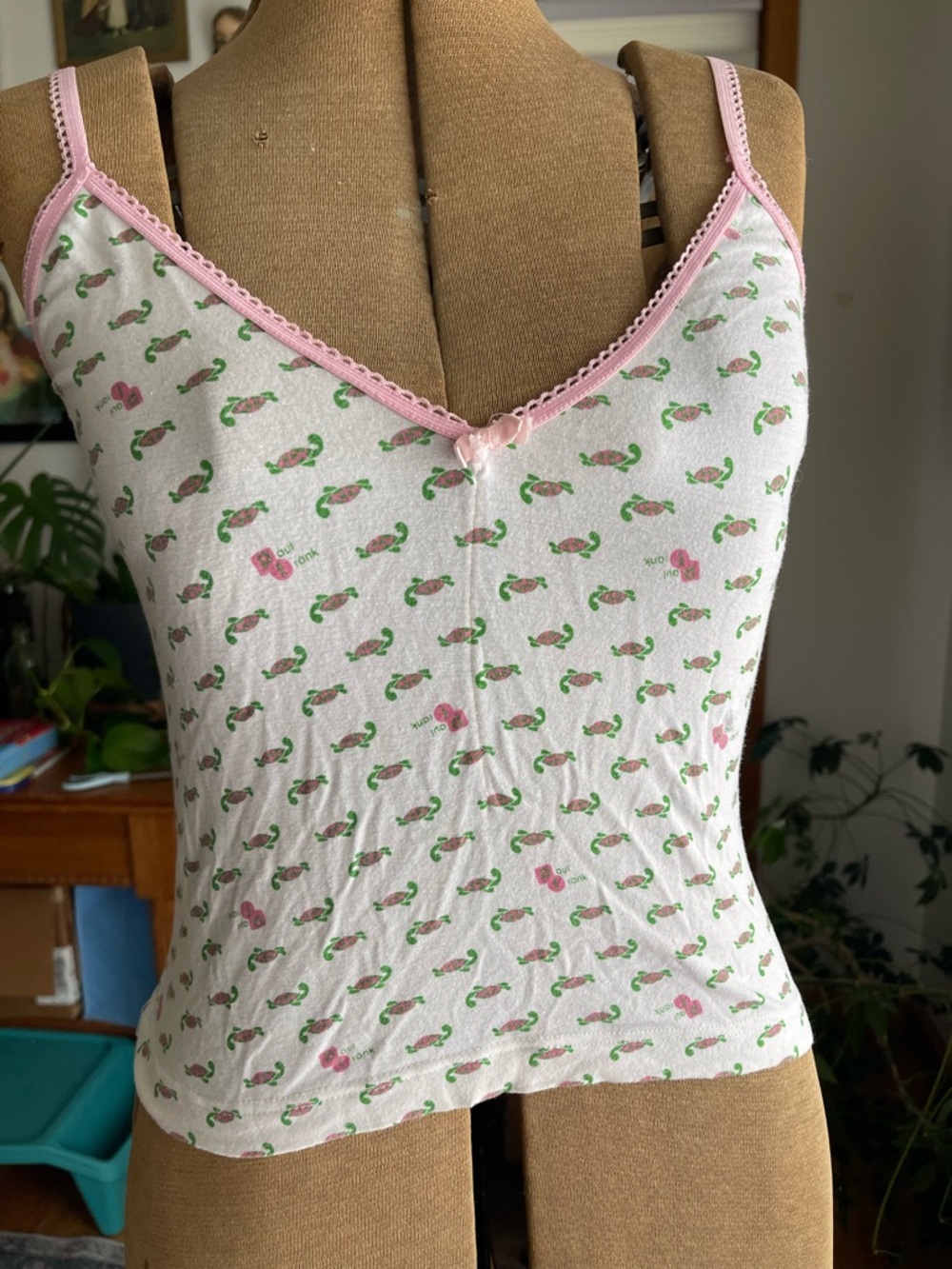 Paul Frank Pink Green Turtle Cropped cami tank y2k vintage
